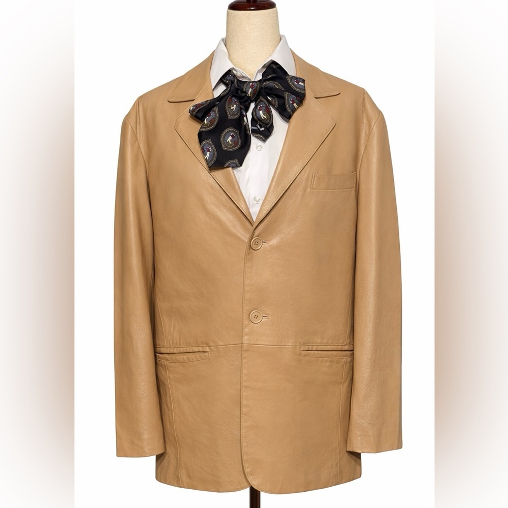 Vintage genuine leather light tan Wilda overcoat jacket- M